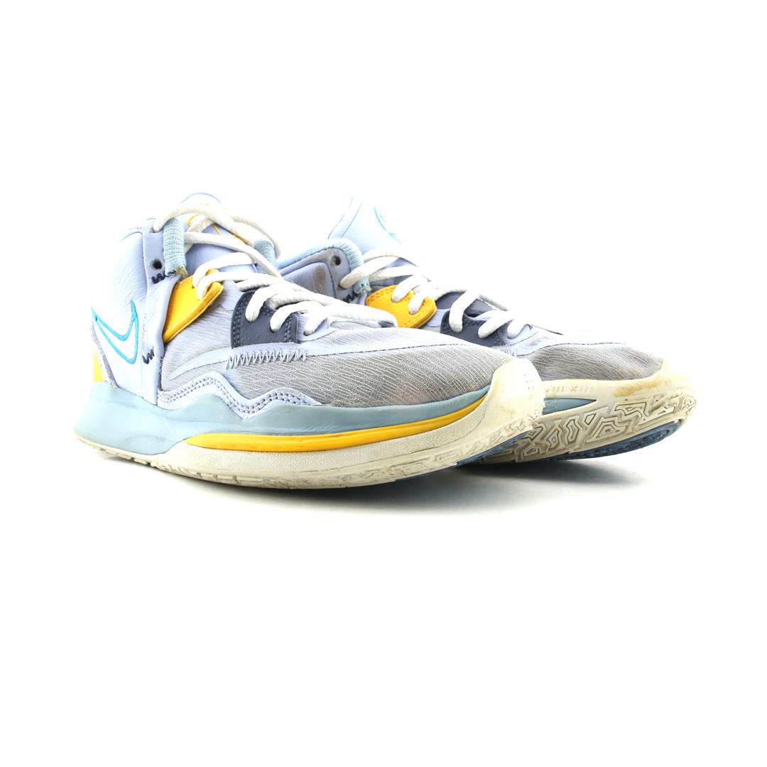 NIKE KYRIE INFINITY