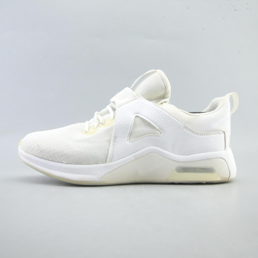 NIKE AIR MAX BELLA TR 5