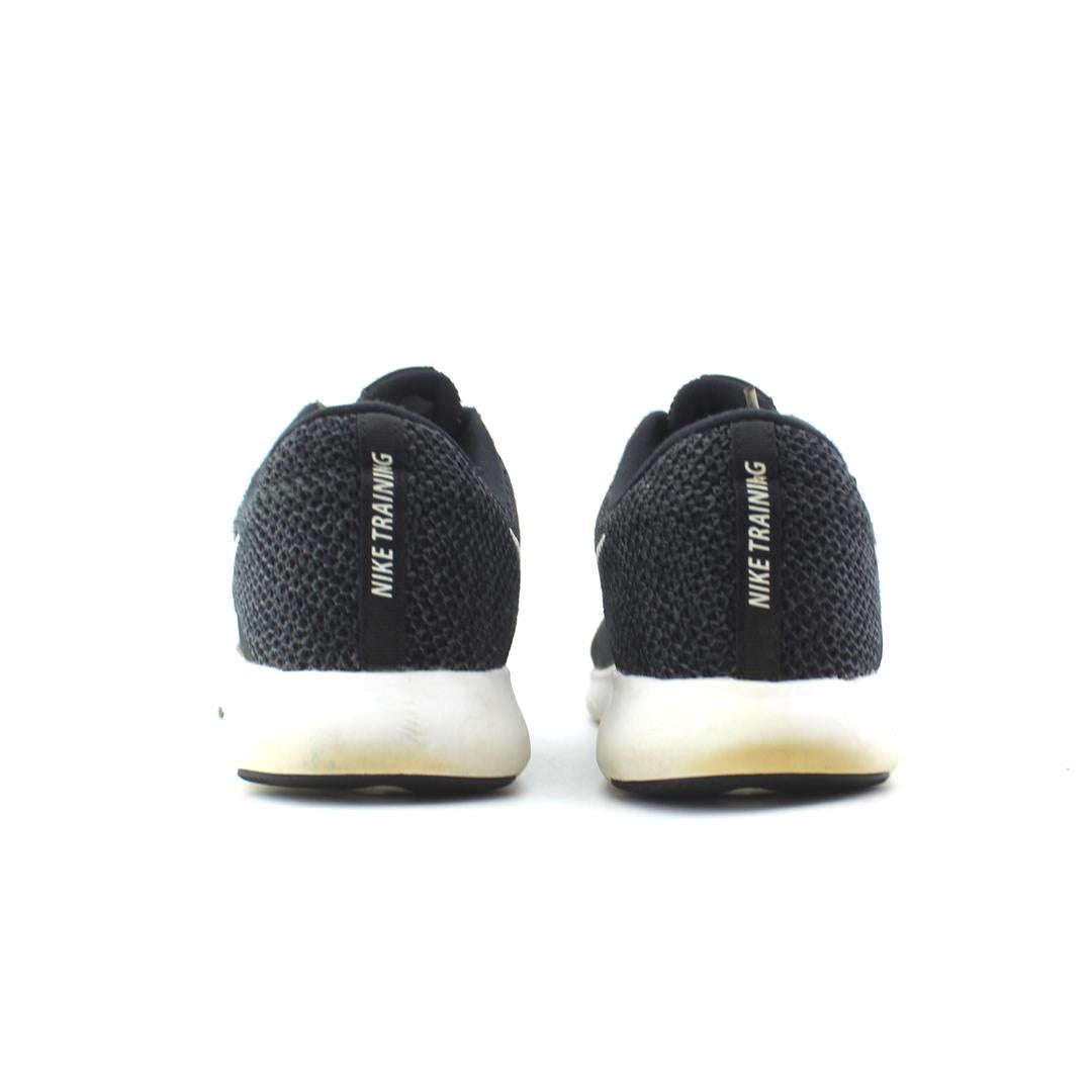 NIKE FLEX TR 8