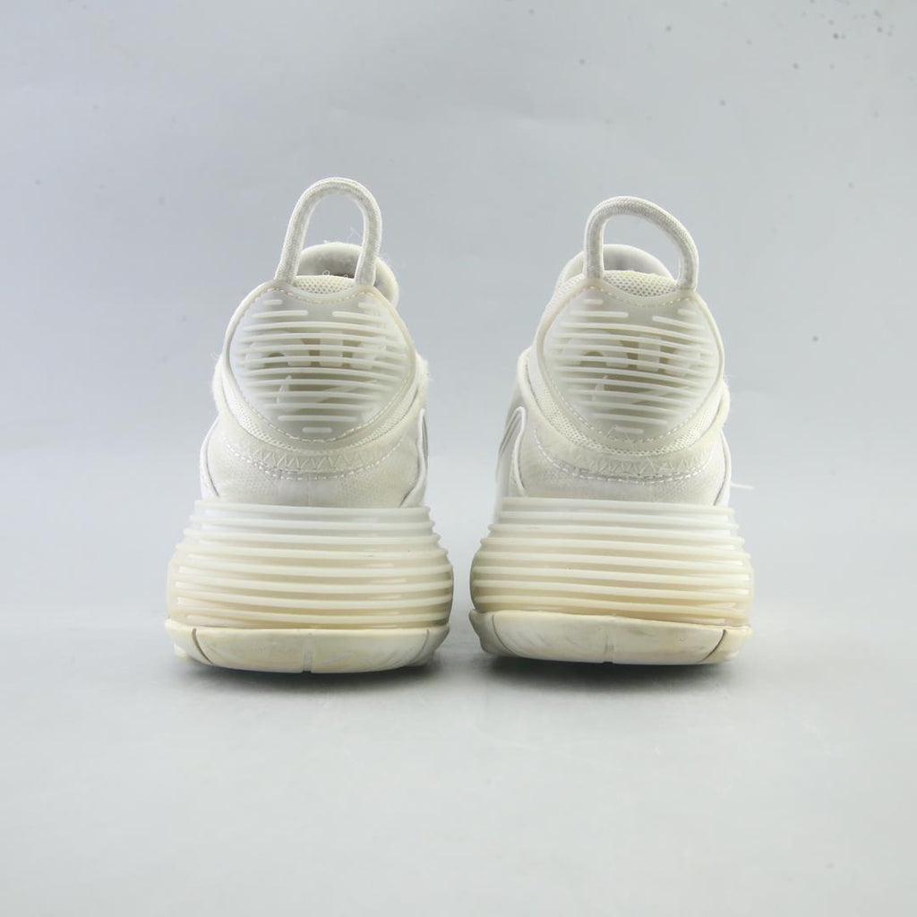 NIKE AIR MAX 2090