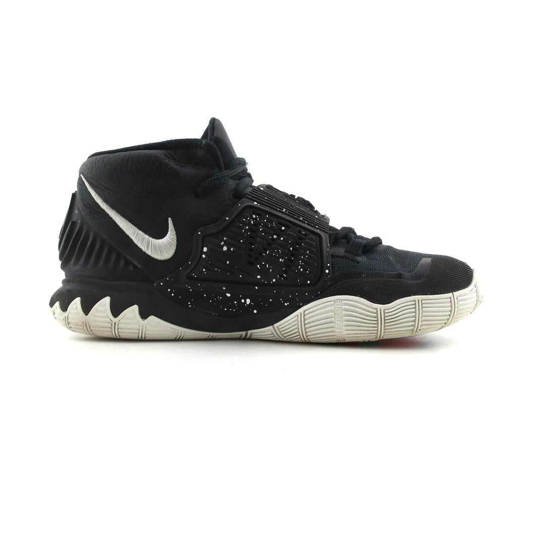 NIKE YOUTH KYRIE 6
