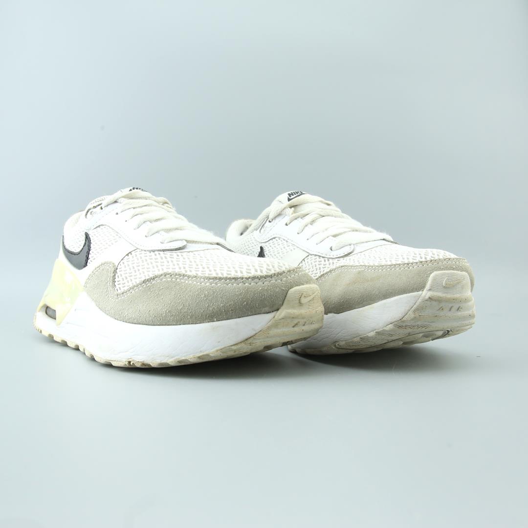 NIKE AIR MAX SYSTM