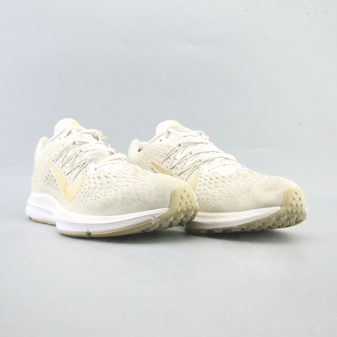 NIKE AIR ZOOM WINFLO 5