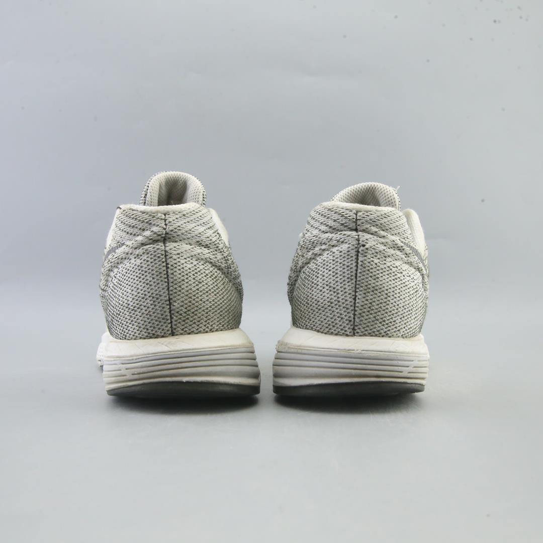 NIKE ZOOM VOMERO 10