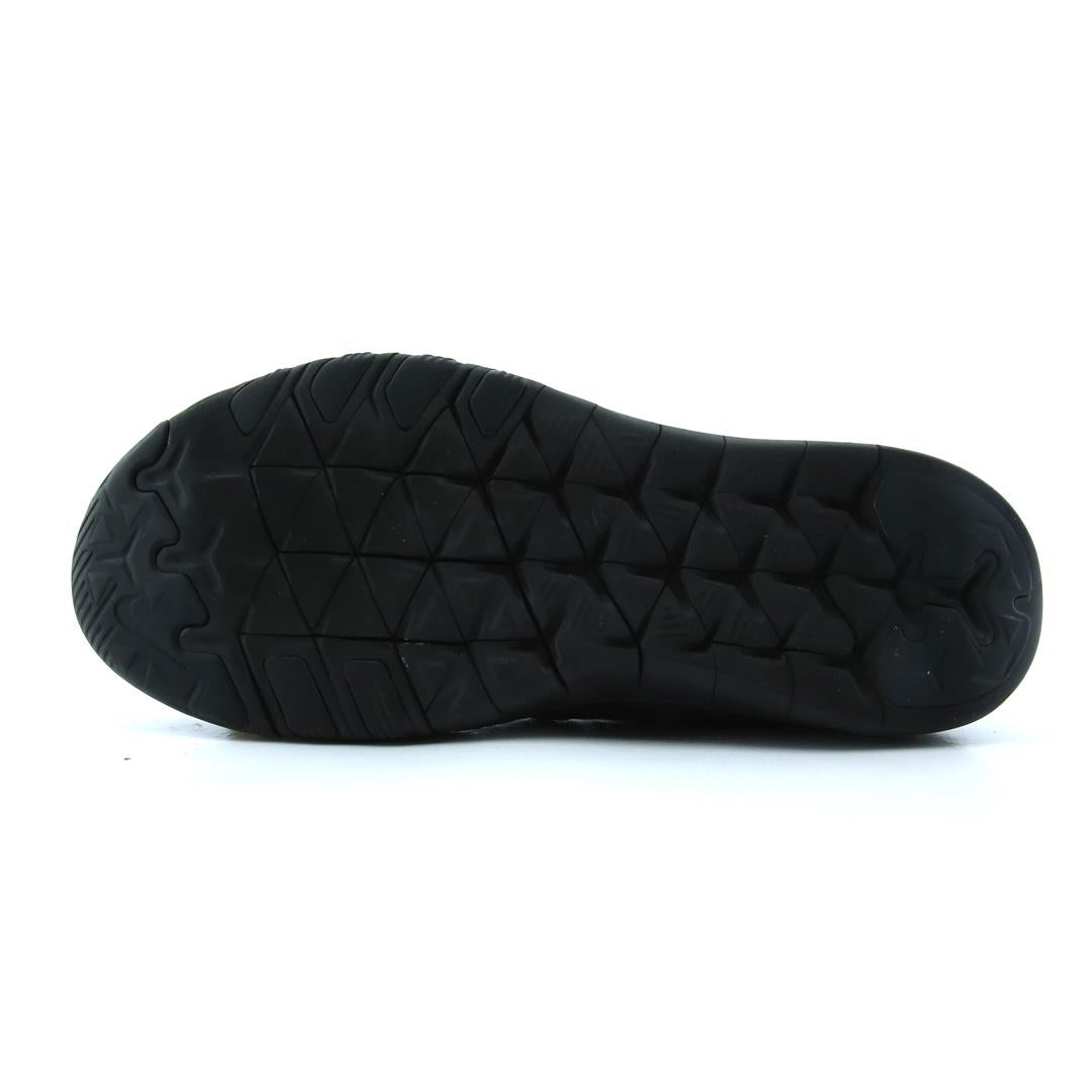 NIKE FREE TR 6