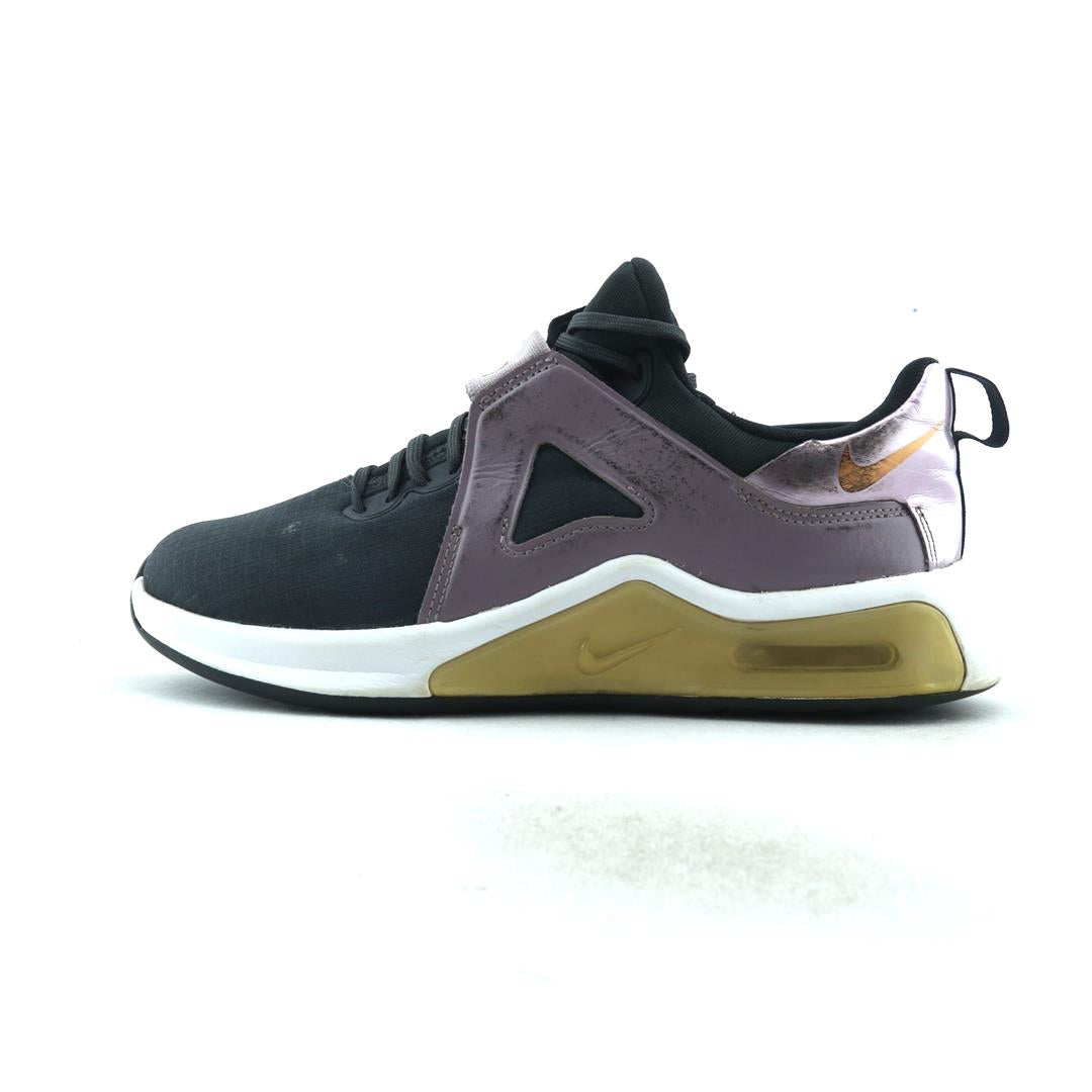 NIKE AIR MAX BELLA TR 5