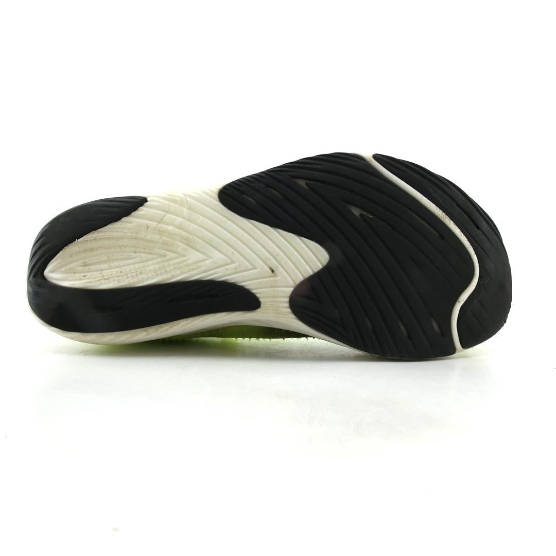 NEW BALANCE FUELCELL REBEL V3