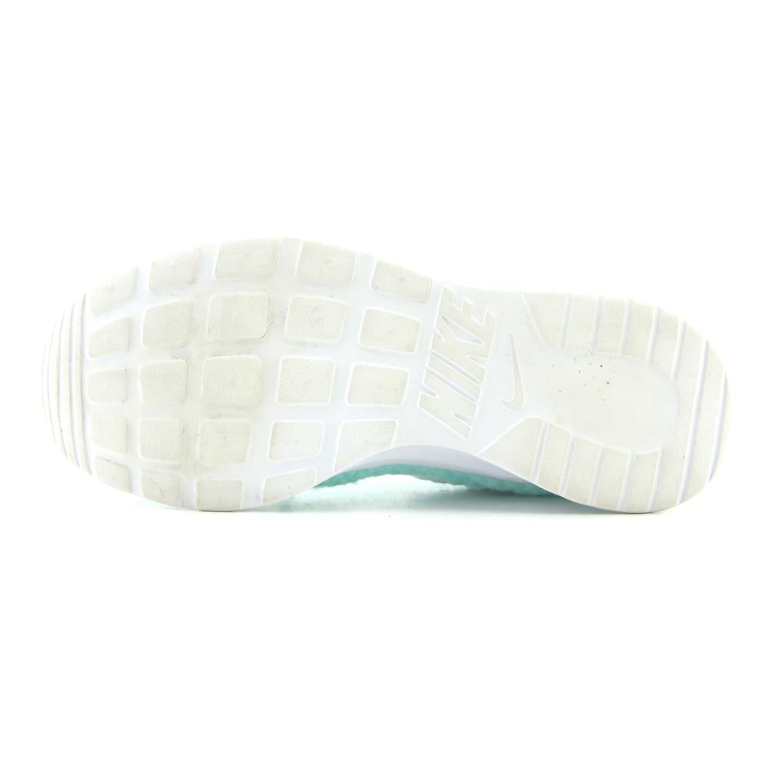 NIKE TANJUN