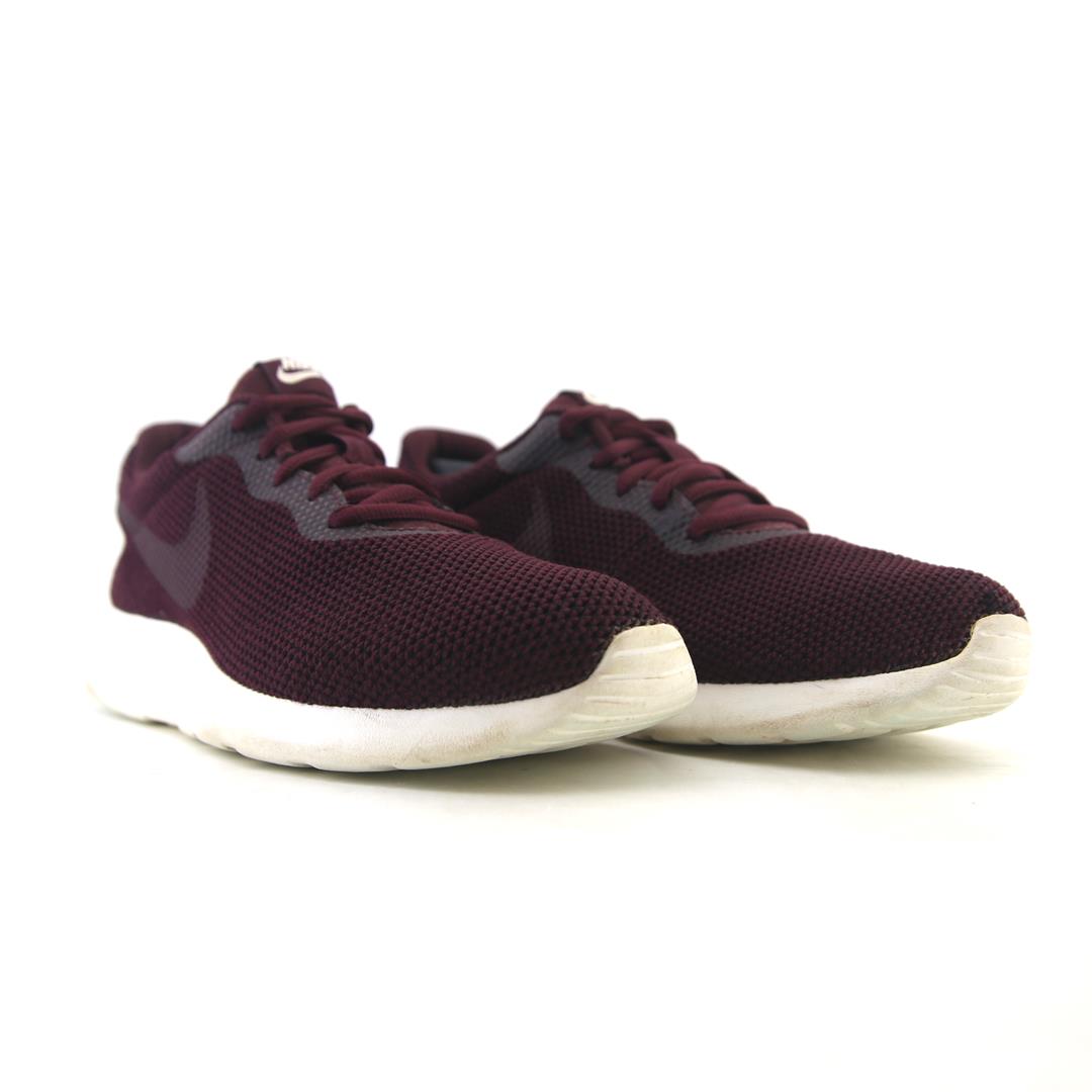 NIKE TANJUN SE