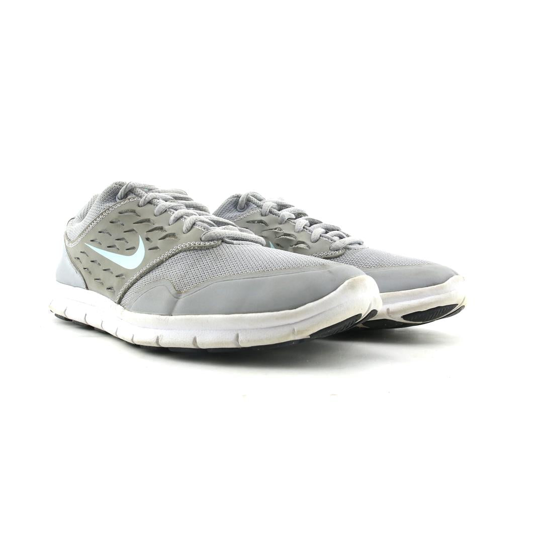 NIKE  ORIVE