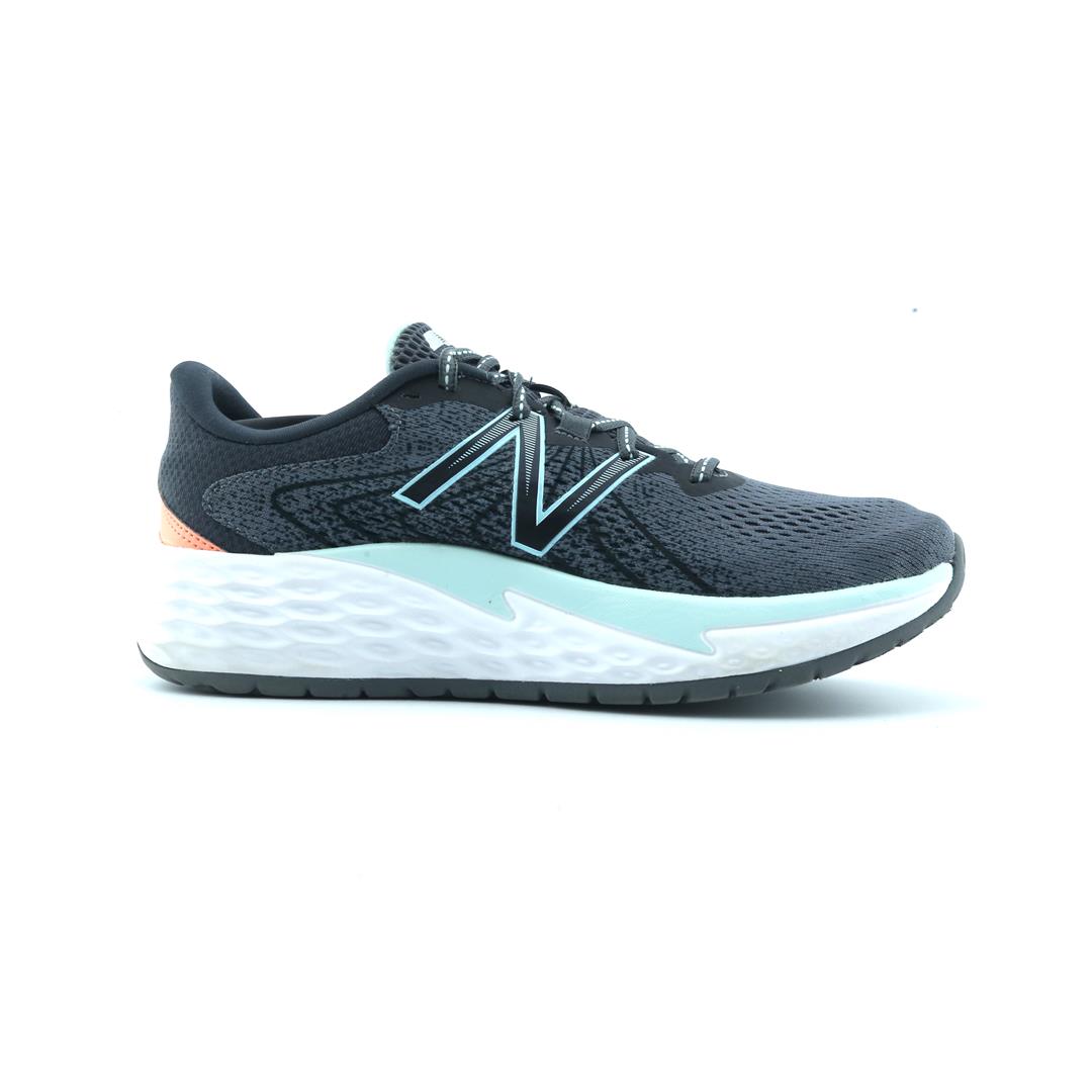 NEW BALANCE FRESH FOAM EVARE V1