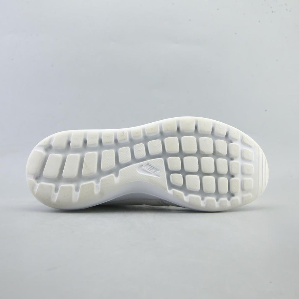 NIKE  ROSHE TWO