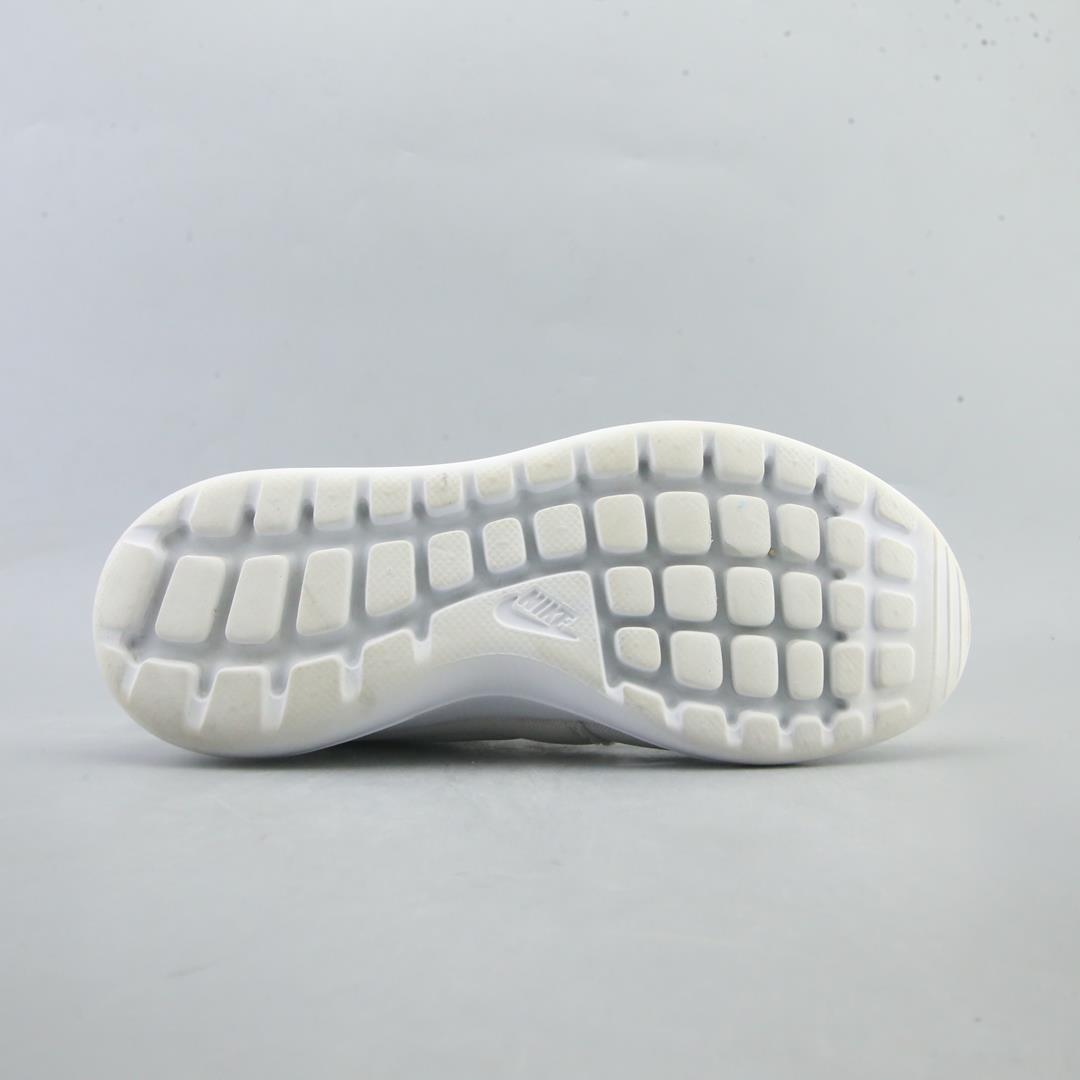 NIKE  ROSHE TWO