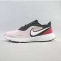 NIKE REVOLUTION 5