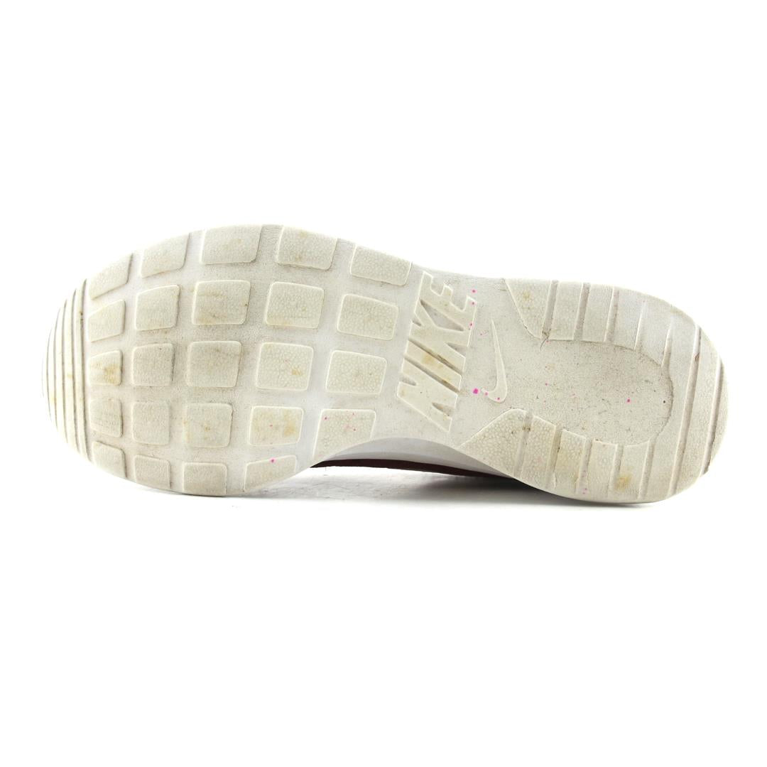 NIKE TANJUN