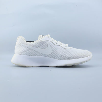NIKE TANJUN