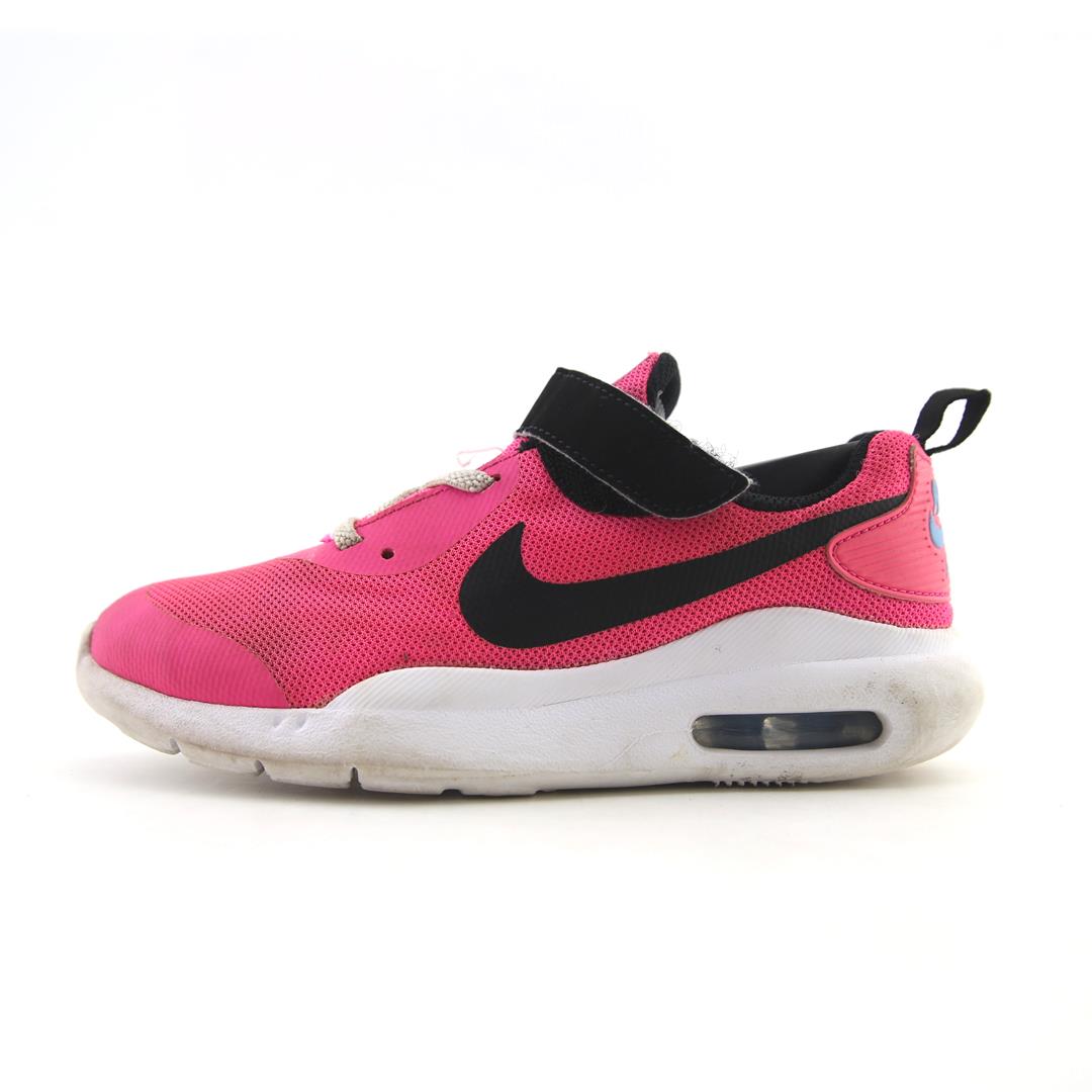 NIKE  AIR MAX OKETO