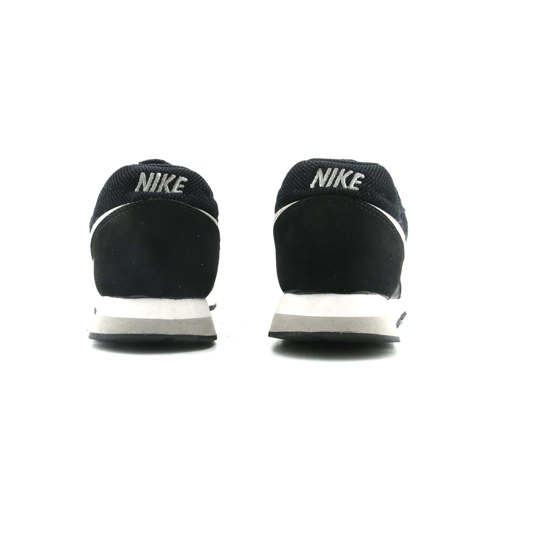 NIKE MD RUNNER 2