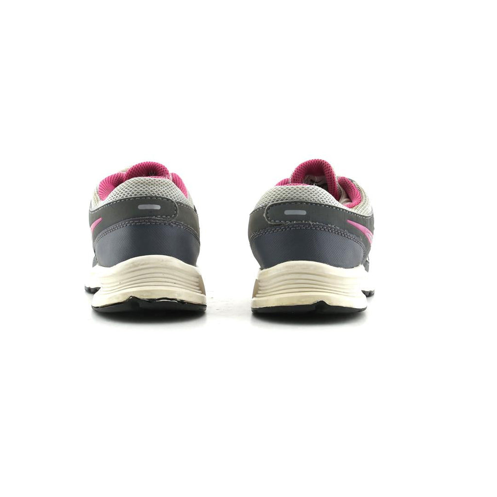 NIKE  ADVANTAGE RUNNER 2