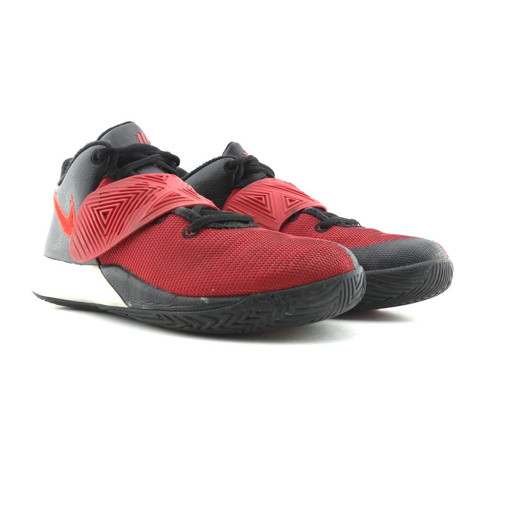 NIKE KYRIE FLYTRAP 3