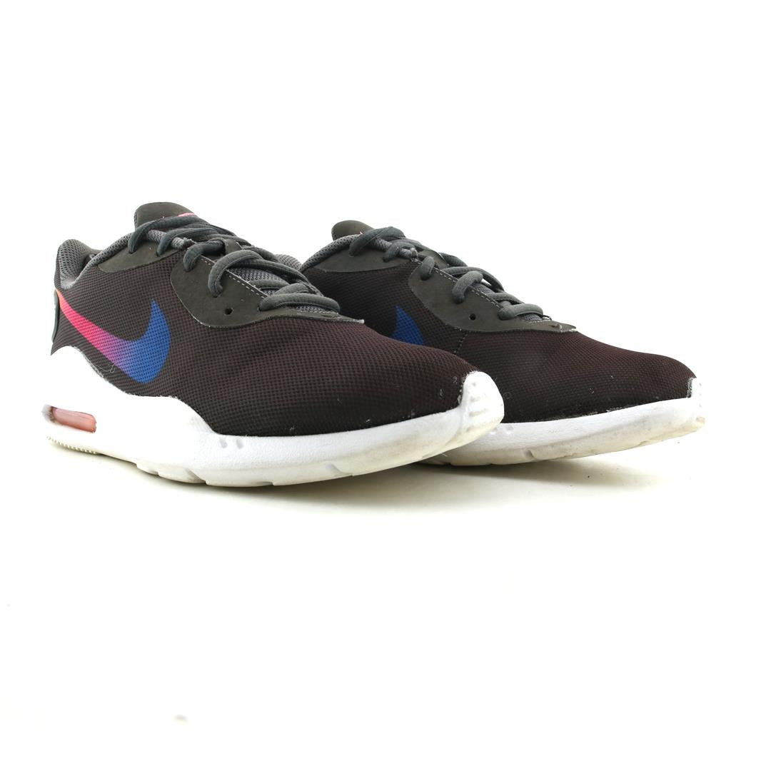 NIKE AIR MAX OKETO