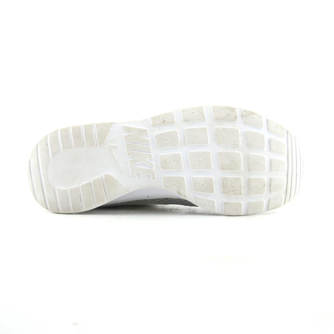NIKE TANJUN