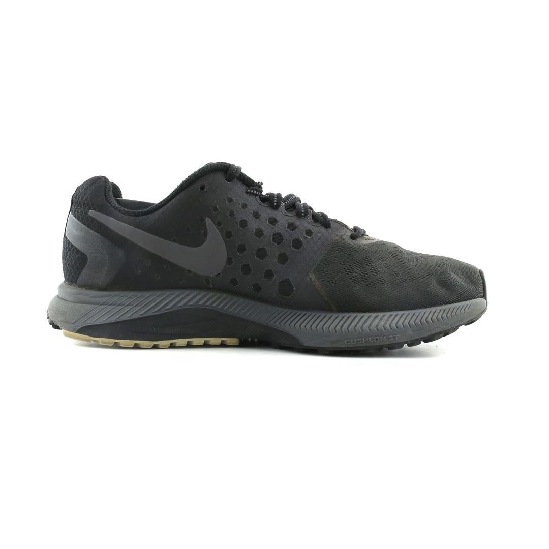 NIKE  ZOOM SPAN SHIELD