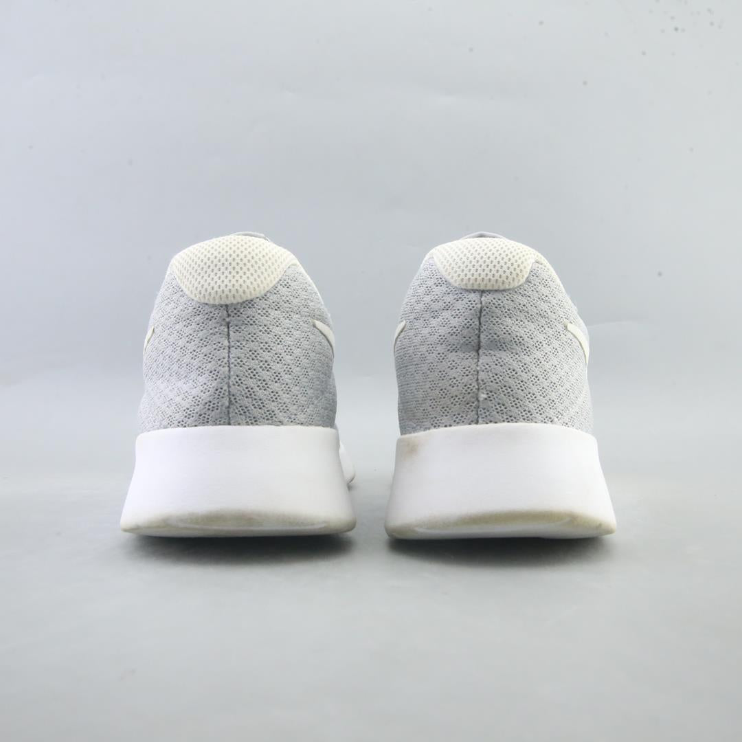 NIKE TANJUN