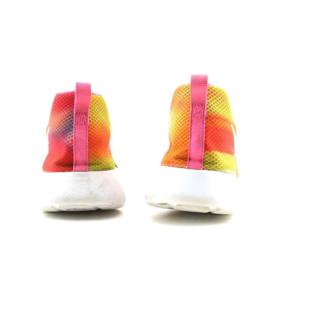 NIKE ROSHE ONE