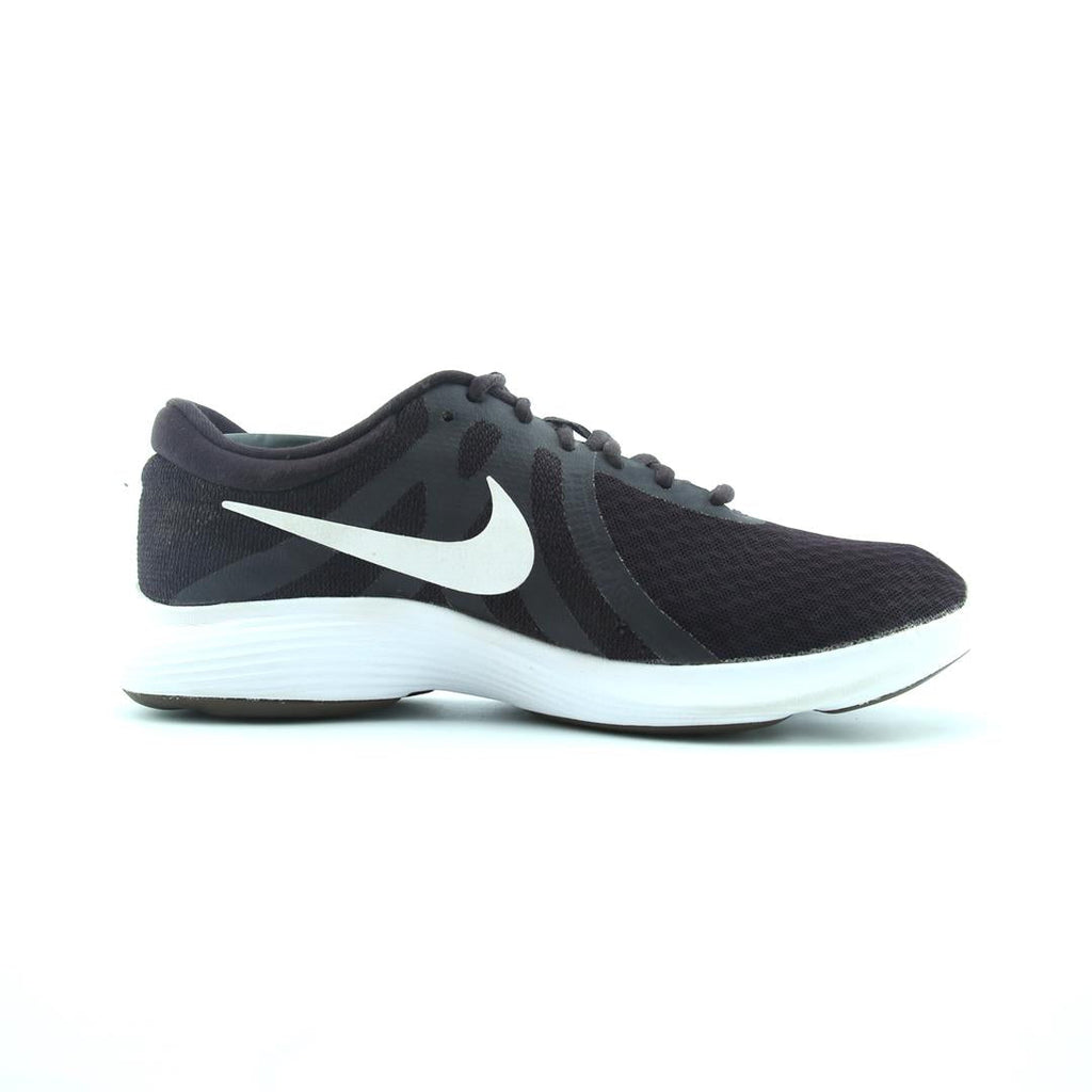 NIKE REVOLUTION 4