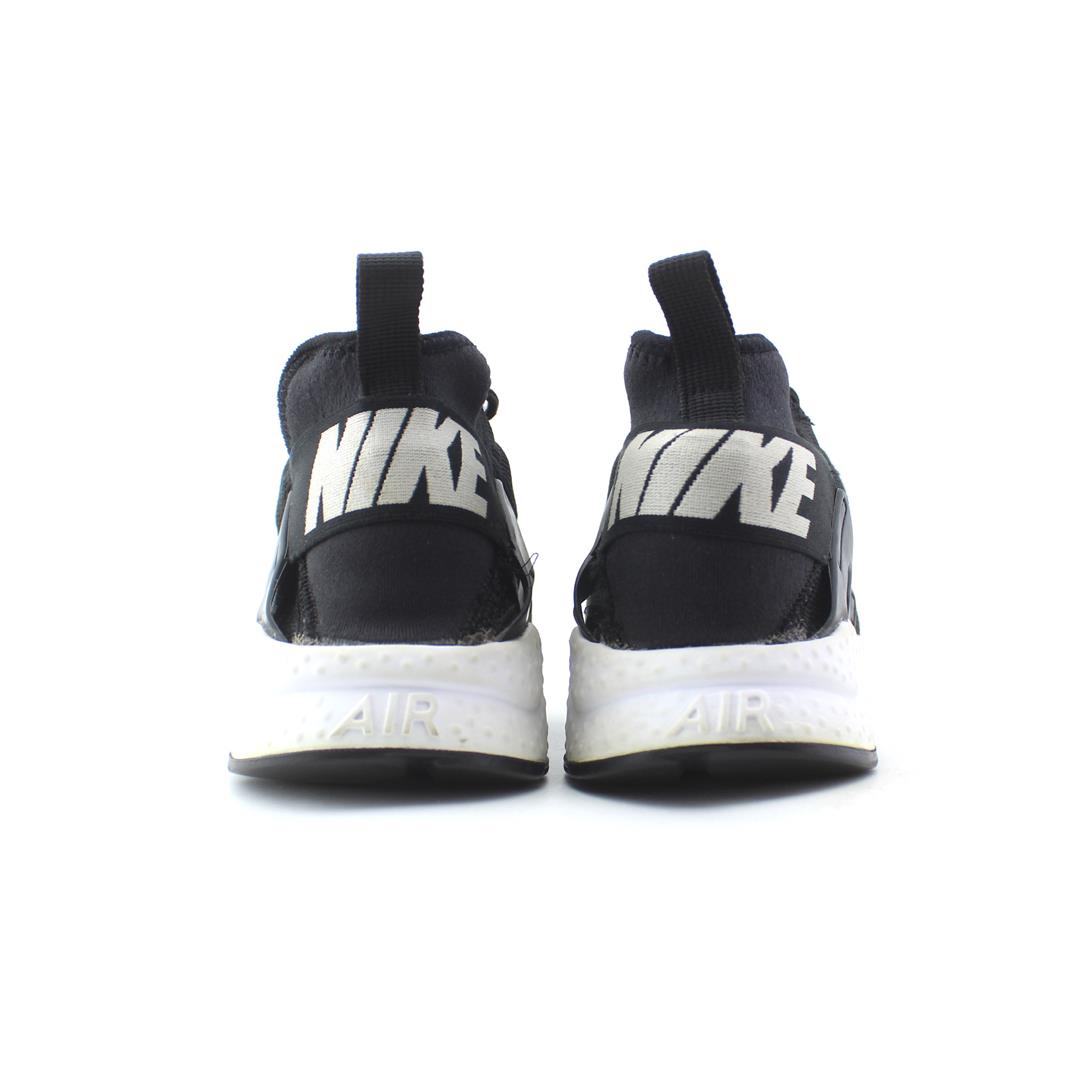 NIKE  AIR HUARACHE RUN