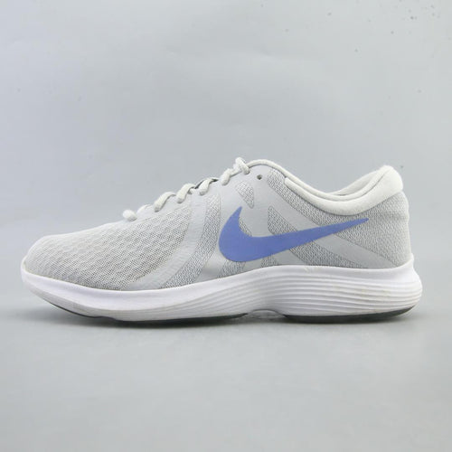 NIKE REVOLUTION 4