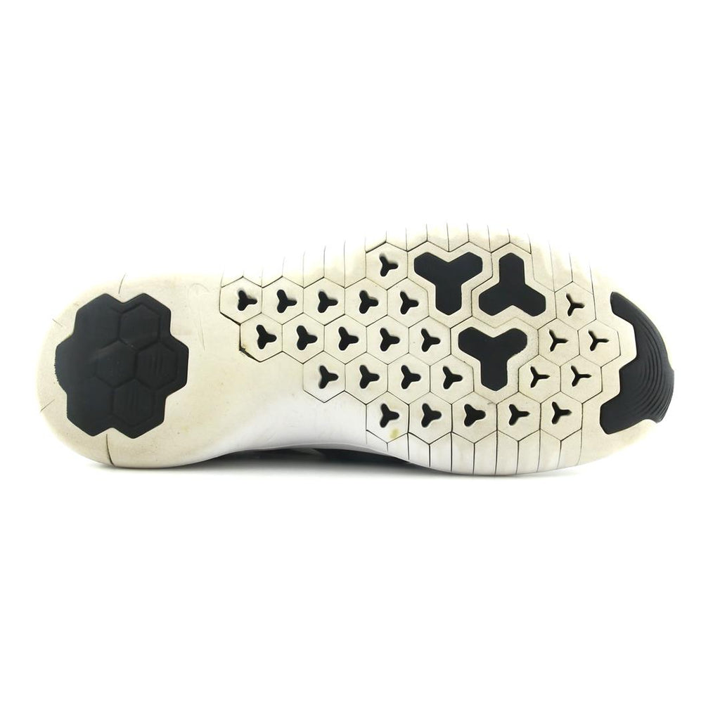 NIKE  FREE TR 8