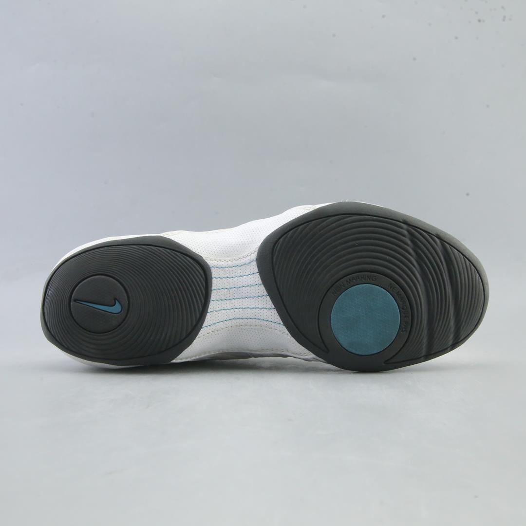 NIKE MUSIQUE IV