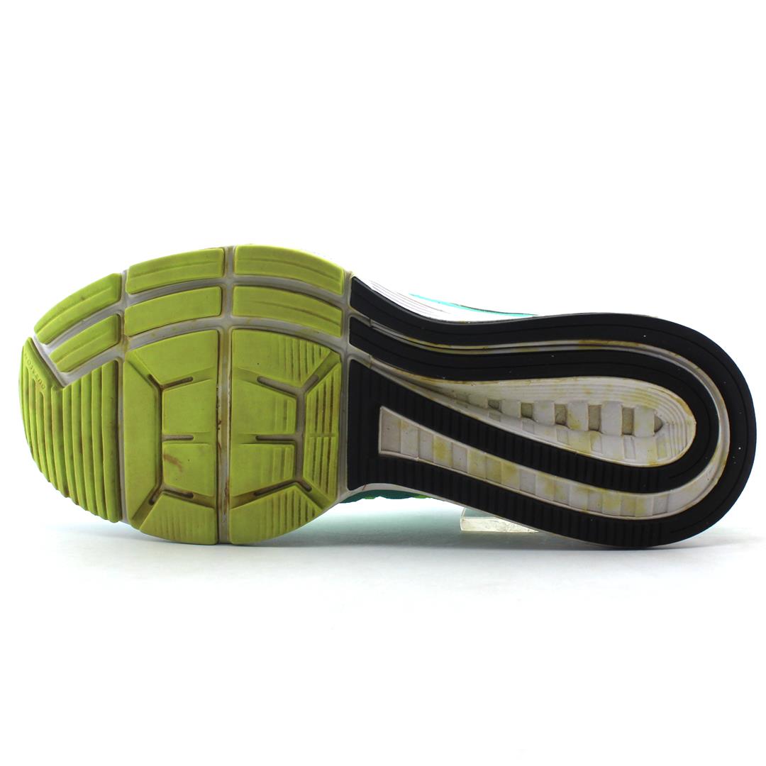 NIKE ZOOM VOMERO 11
