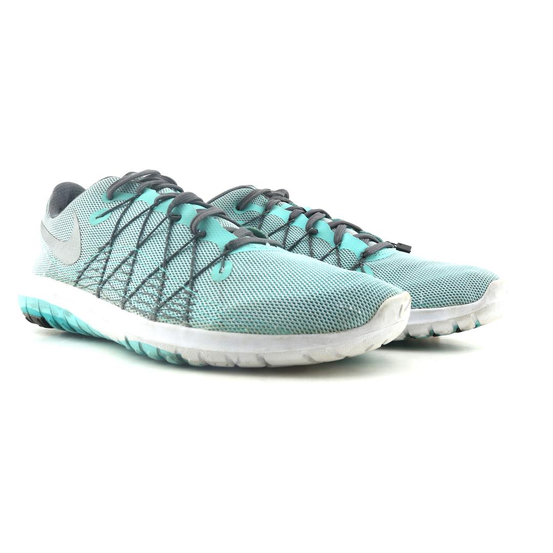 NIKE FLEX FURY 2