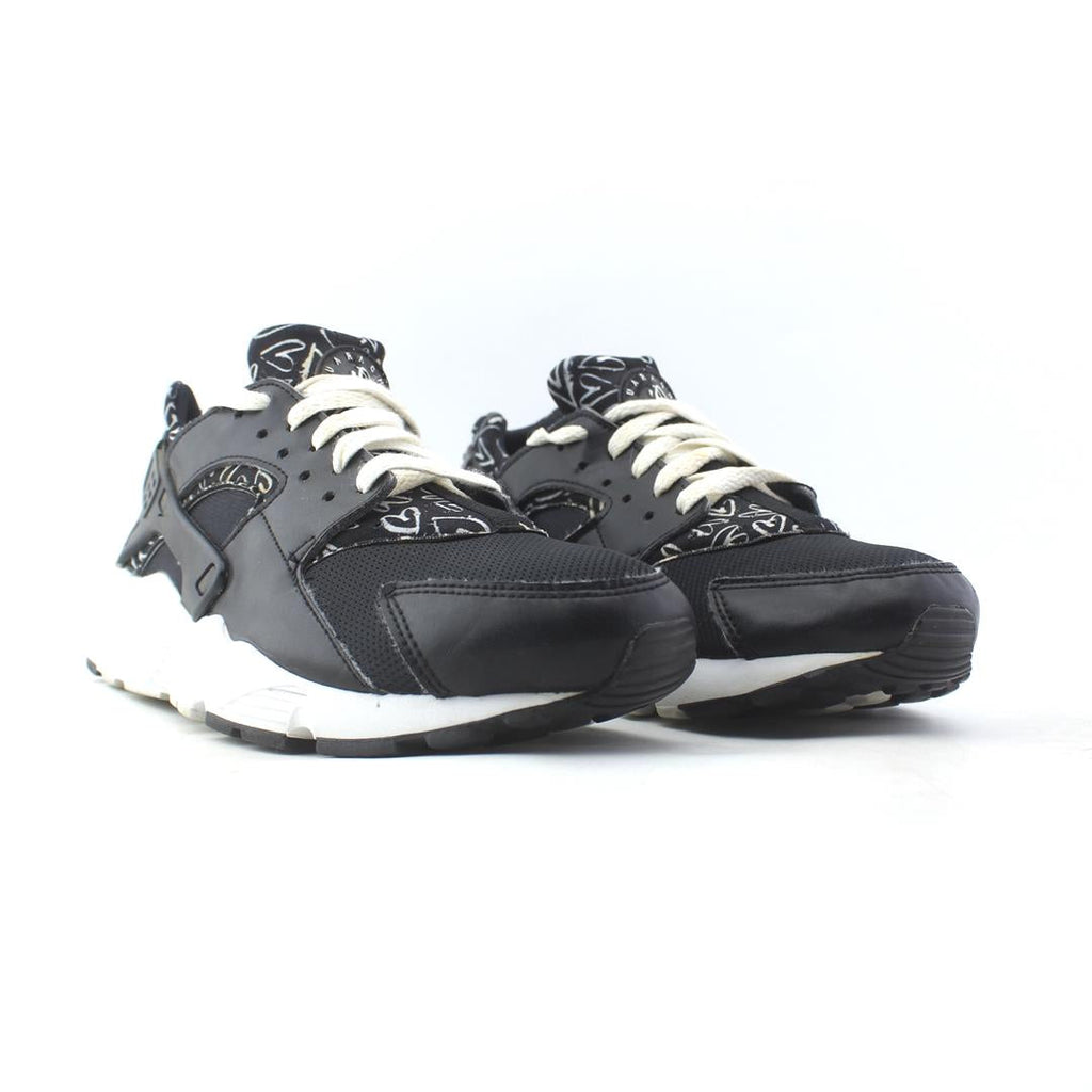 NIKE AIR HUARACHE