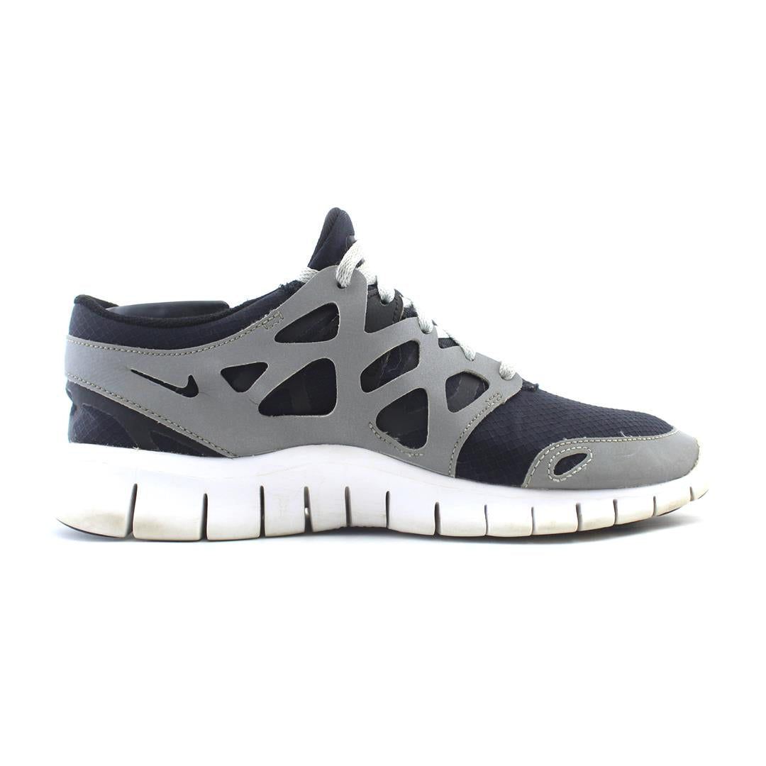 NIKE  FREE RUN 2