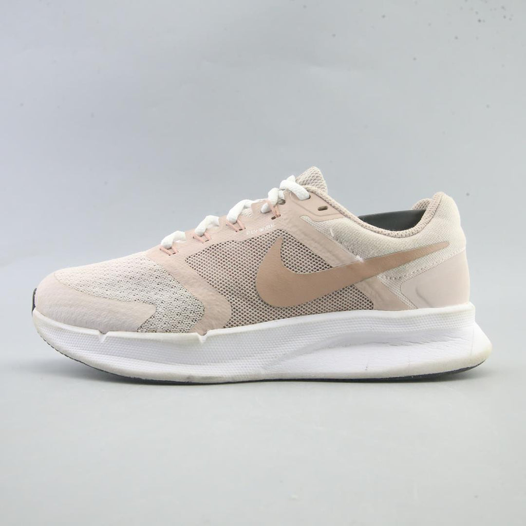 NIKE RUN SWIFT 3