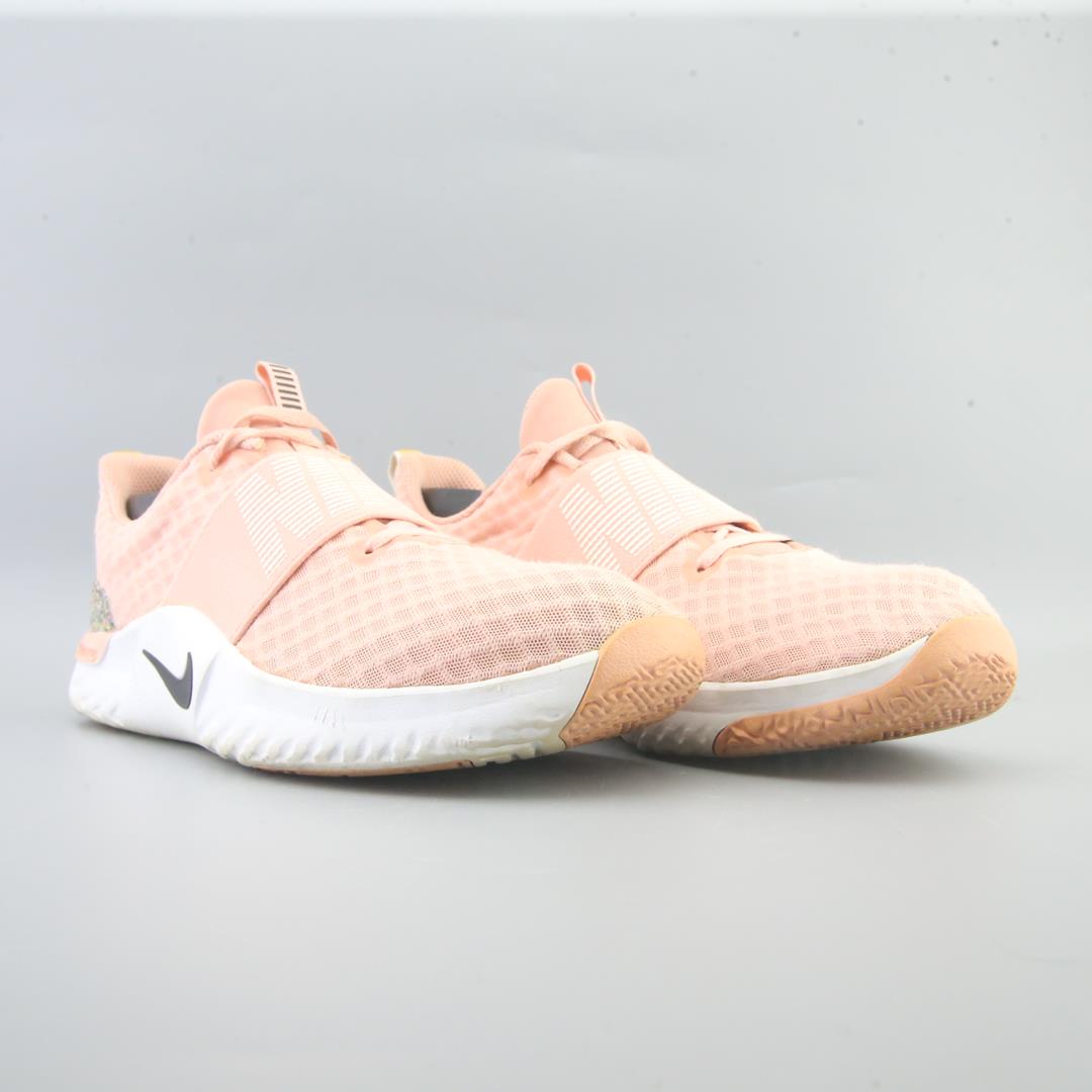 NIKE IN-SEASON TR 9