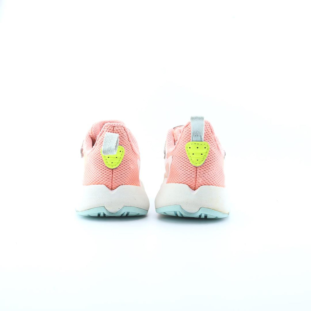 NEW BALANCE RAVE RUN V2