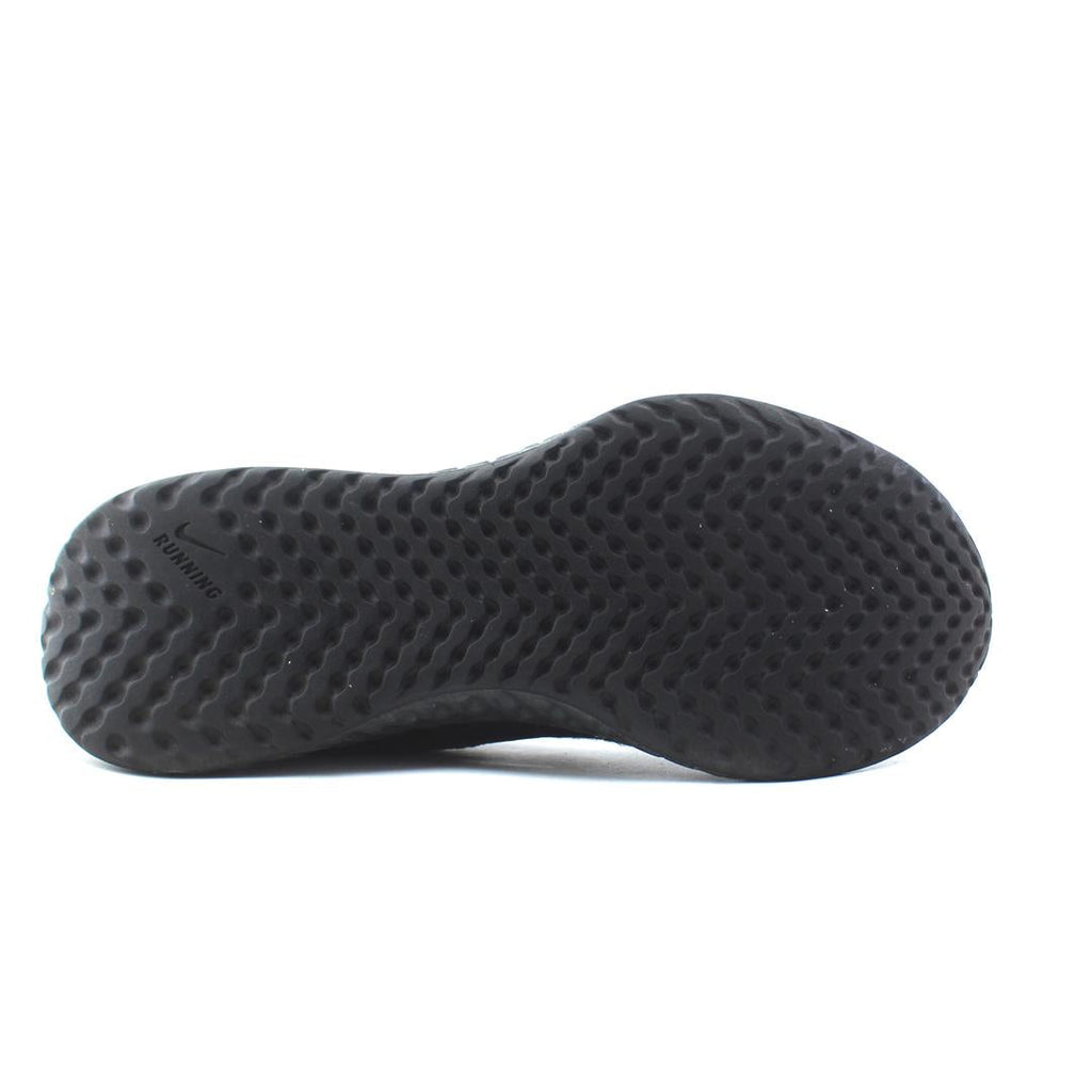NIKE REVOLUTION 5
