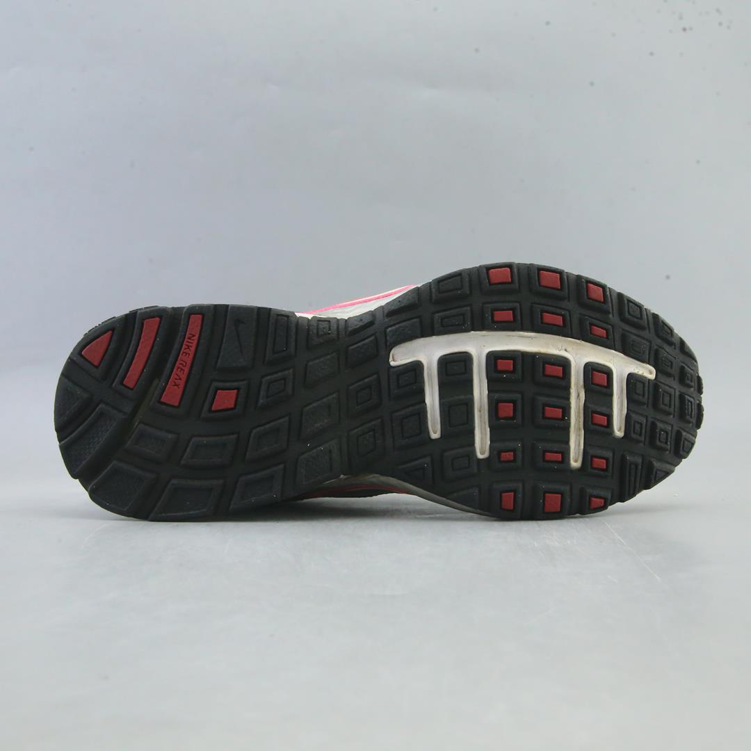 NIKE REAX RUN 5