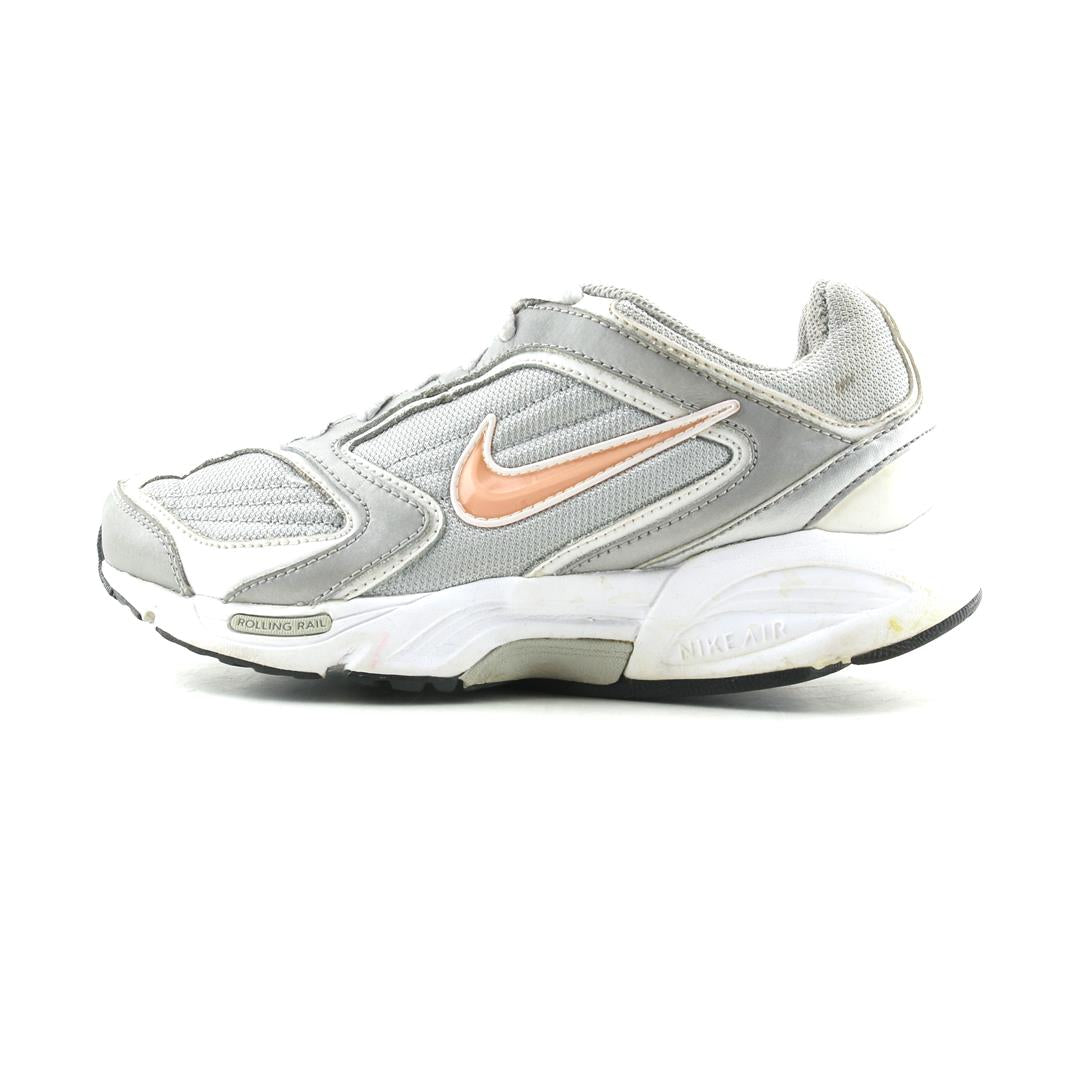 NIKE AIR AVENUE
