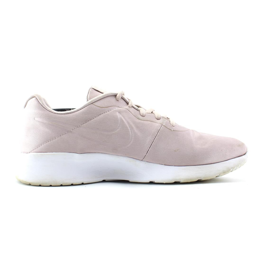 NIKE TANJUN
