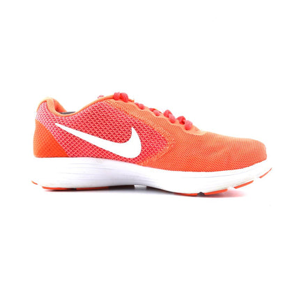 NIKE REVOLUTION 3