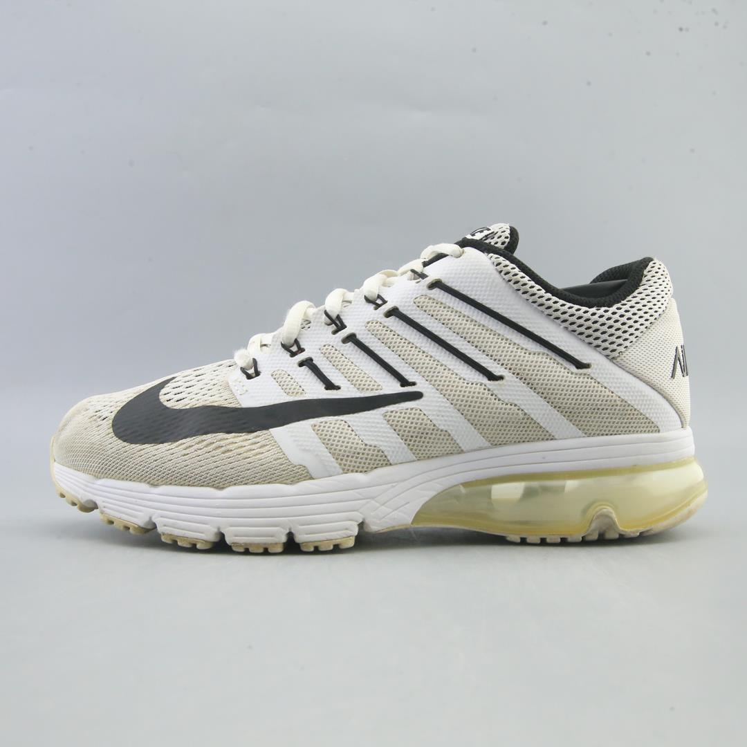 NIKE AIR MAX EXCELLERATE 4