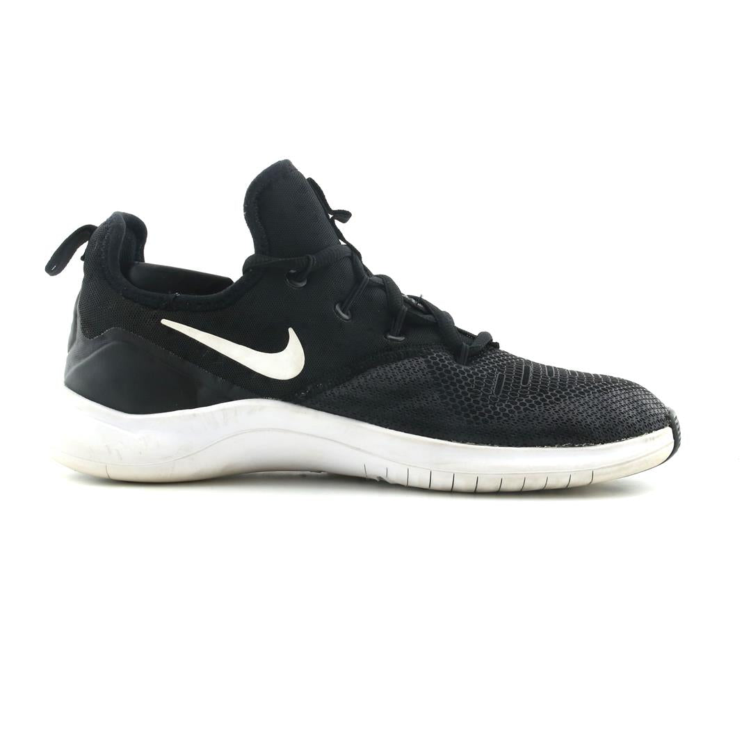 NIKE  FREE TR 8