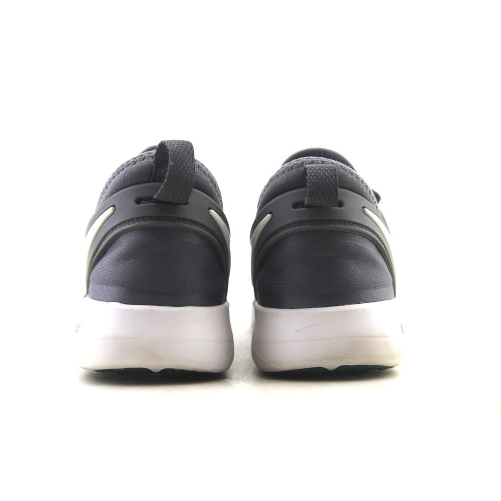 NIKE FREE TR 7