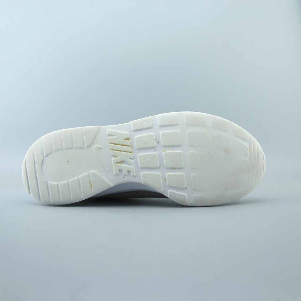 NIKE TANJUN